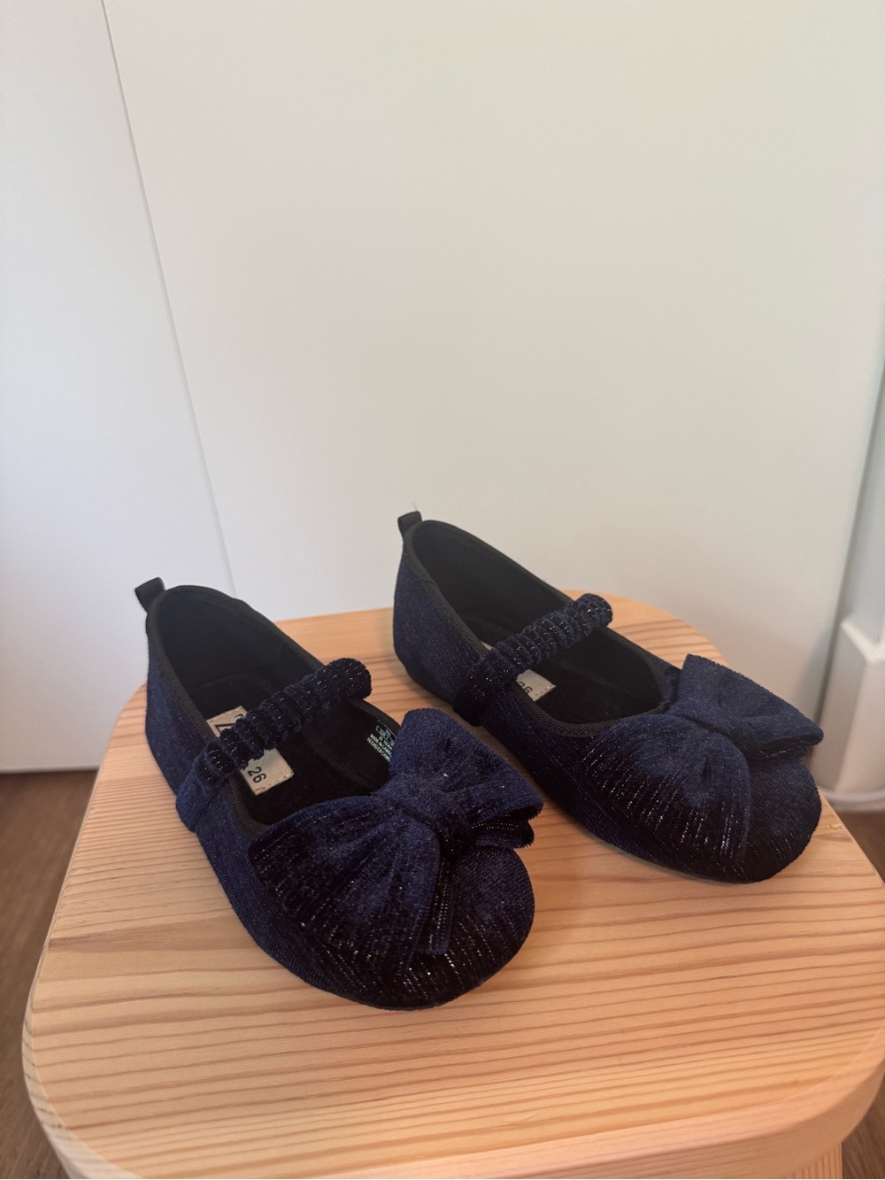 ZARA Girls Velvet Navy Bow Mary Jane Flats (Size 26 EU)